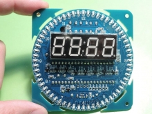 ساعت دیجیتالی آماده با تقویم و زنگ و آلارم و دما سنج