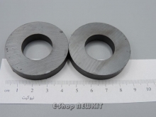 آهنربا گرد 45X8 وسط سوراخ