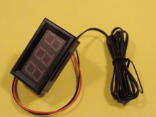 دما سنج دیجیتال با سگمنت قرمز LED