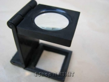 ذره بین لوپ با فریم پلاستیکی کوچک